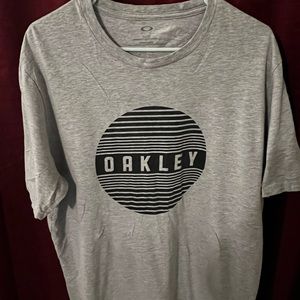 Mens Oakley t shirt